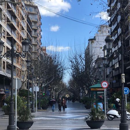 Habitaciones En Gandia A 5 Min Del Centro Historico المظهر الخارجي الصورة